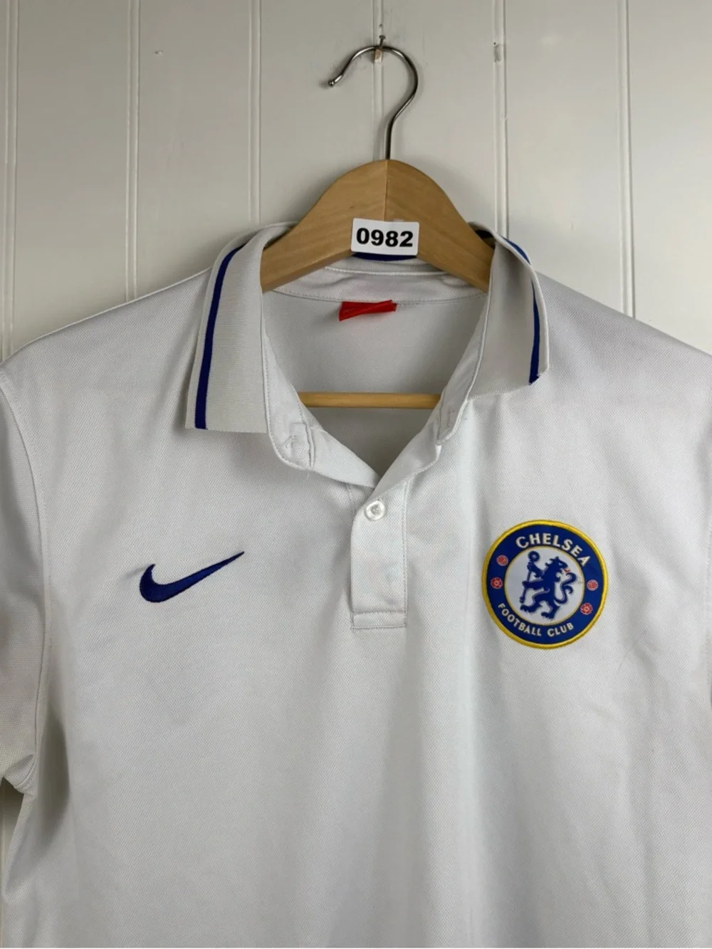 Nike Chelsea FC Polo Shirt White Blue Trim Soccer Football Club L - Picture 3 of 6